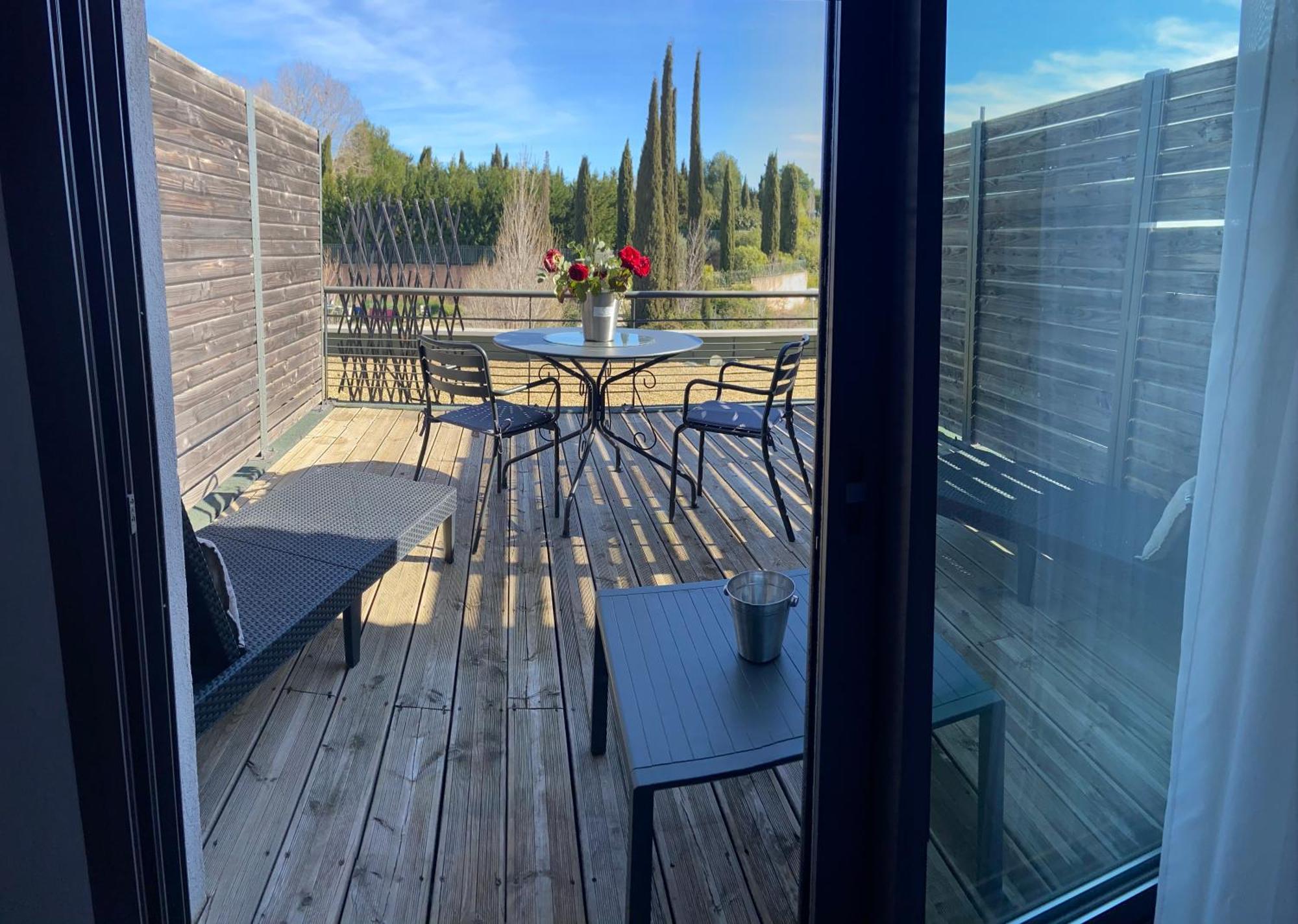 Les Terrasses D'Aix - Studio Avec Grande Terrasse Privee Eguilles Ngoại thất bức ảnh
